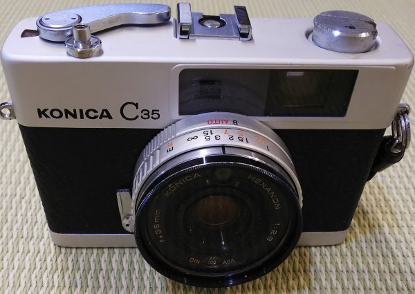 S146 デジタル一眼レフカメラ【コニカ「C35」／konika 本体のみ レンズ別売り／ジャンク品】