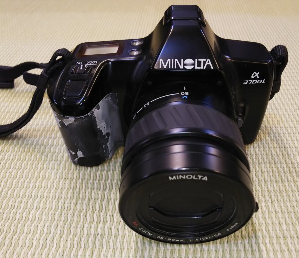 S294 デジタル一眼レフカメラ【ミノルタ a3700i ／ Minolta ジャンク品】