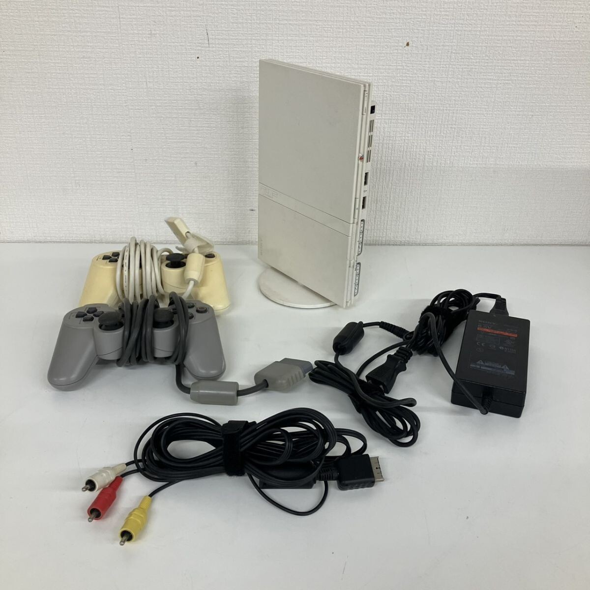 N097-NG15-510 SONY ソニー PlayStation 2 PS2 プレステーション SCPH-70000 通電のみ確認済み テレビゲーム ゲーム機 NA