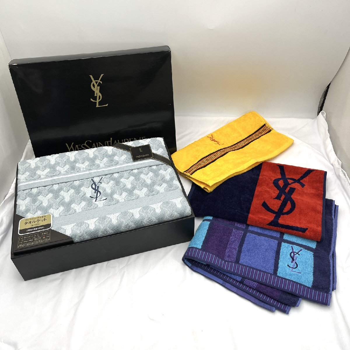YSL イヴ サンローラン タオルケット×1枚/バスタオル×1/タオル×2　計4枚 未使用 綿 箱入りあり YVES SAINT LAURENT 肌掛け 【道楽札幌】