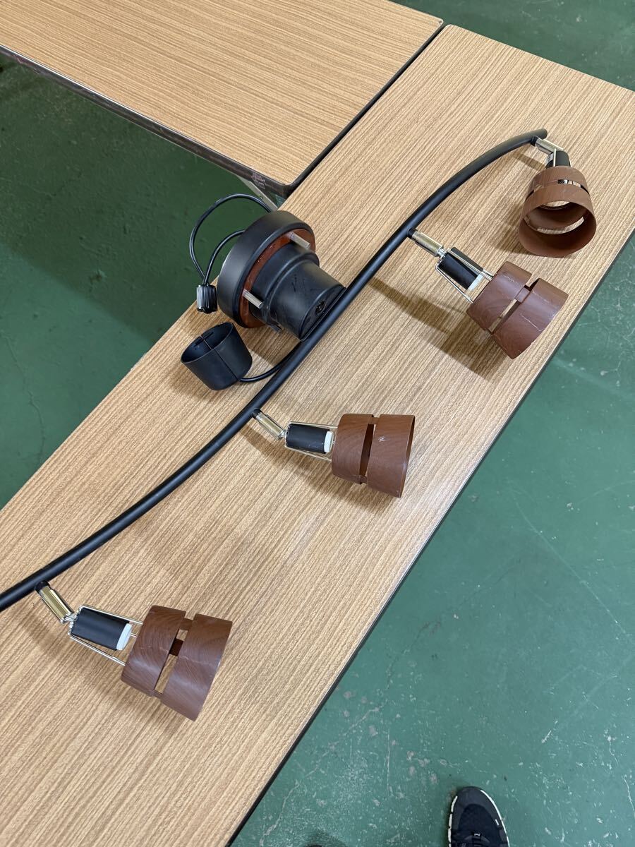 4灯シーリングライト　天井照明