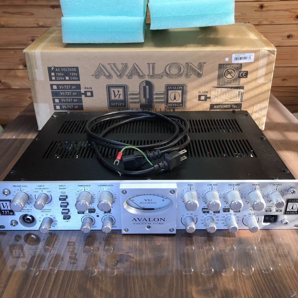 新品同様 AVALON DESIGN ( アバロンデザイン ) / VT-737SP SILVER プリアンプ 箱付 電源ケーブル付 取扱説明書付