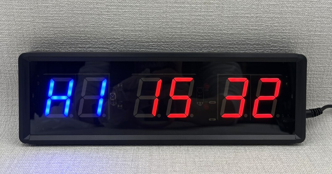 【S745】スポーツタイマー/LED/インターバルタイマー/デジタル/フィットネスカウントダウン/壁掛け時計/リモコン付き/ジム/トレーニング用