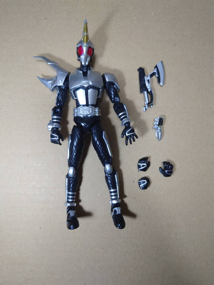 S.H.Figuarts　仮面ライダーヘラクス　仮面ライダーカブト　フィギュア