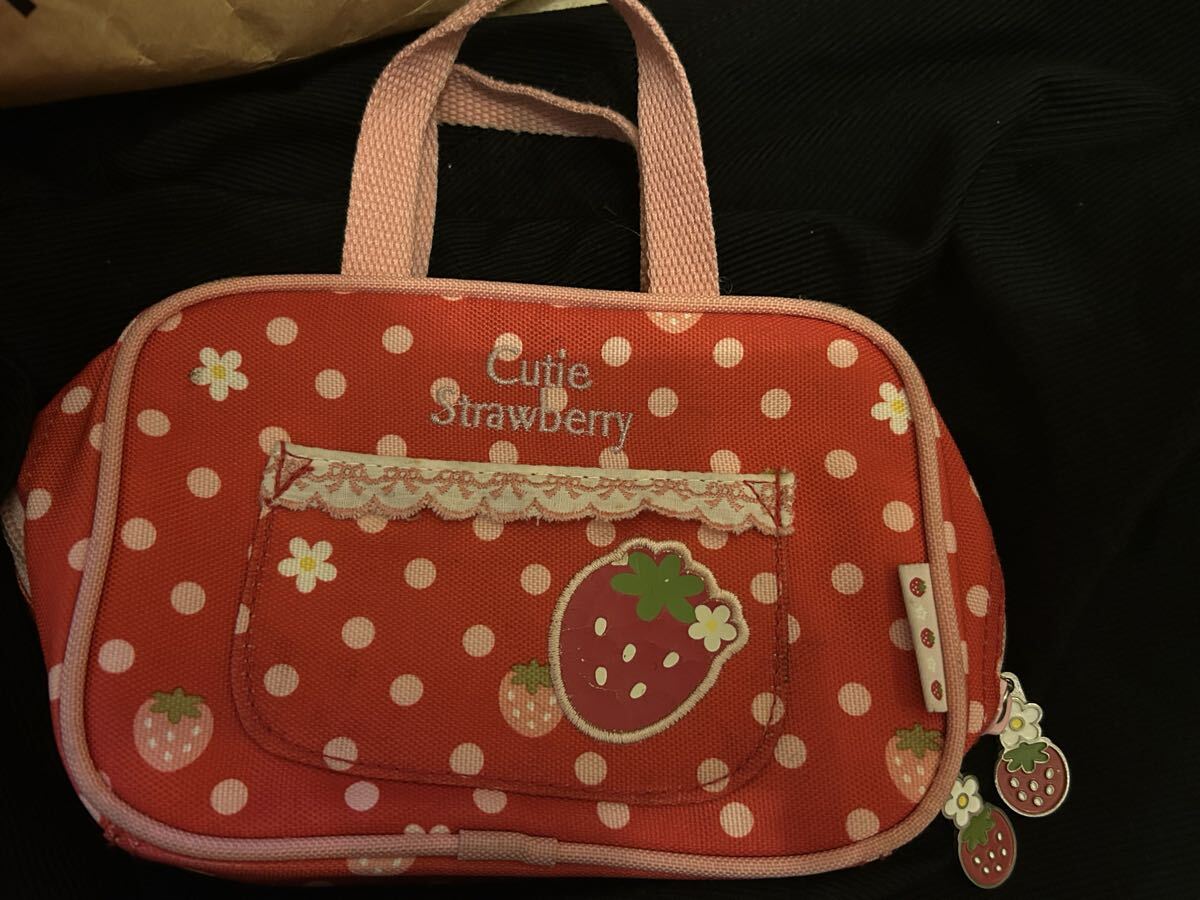 貴重 マザーガーデン ポーチ いちご柄 赤 白 苺 レディース バッグ ポシェット ピンク バッグ 可愛い柄 ストロベリー ピンク