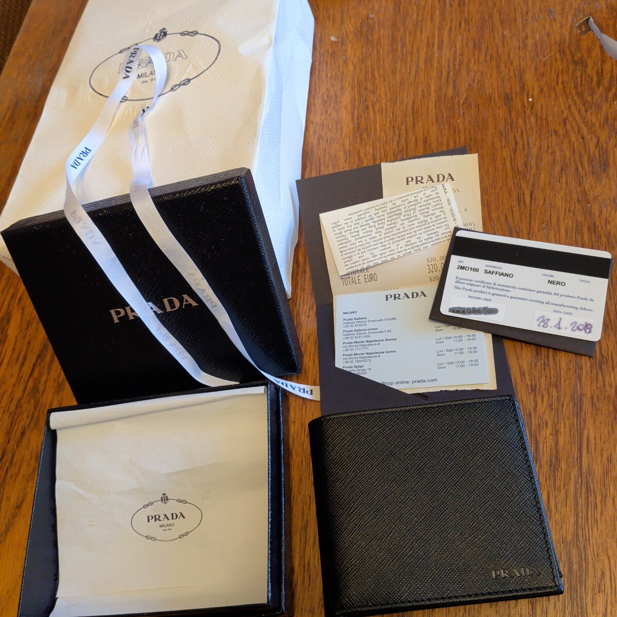 PRADA プラダ 2M100 ロゴプレート サフィアーノ マルティック レザー 二つ折り カードケース 札入れ ネロ イタリア製 メンズ ミラノ店購入