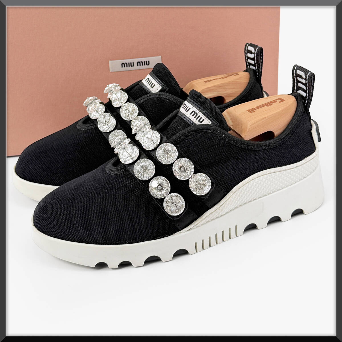 【極美品】 ミュウミュウ MIU MIU スニーカー ビジュー クリスタル ラインストーン 23㎝ 36 黒 ブラック 白