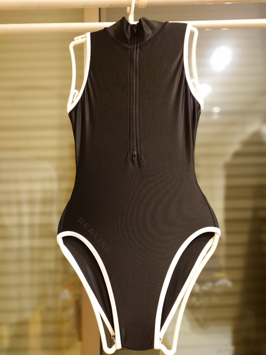 送料込み　リアライズ　Sサイズ　ハイネックバインダーレオタード　レオタード　競泳水着 レオタード コスプレ