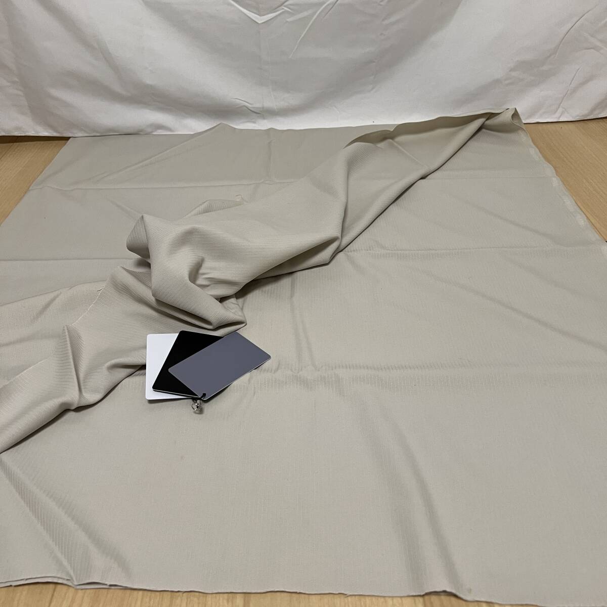 仕立て屋閉店品 伊 IRALY スーツ生地 オフホワイト系　服地 布地 シミ ビンテージデッドストック 現状品 管理698-I