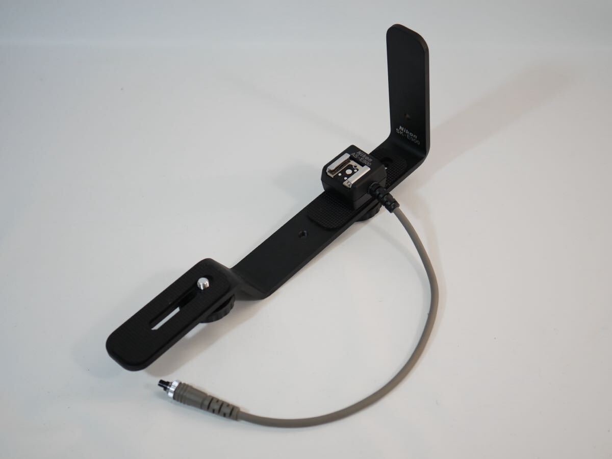 【324-8グ】Nikon ニコン SK-E900 ストロボブラケット AS-E900 アダプター付き