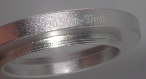 30.5-37mm ステップアップリング シルバー 新品