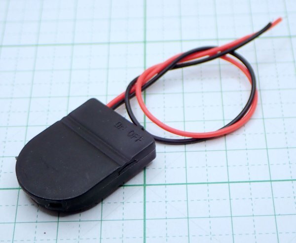 2032 ボタン電池 ケース