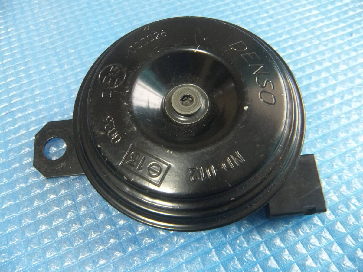 即決 送料200円～ トヨタ 純正 プリウス ホーン 右 86510-47060 272100-4110 現状品