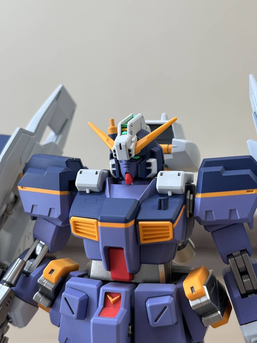 バンダイ　ＨＧＵＣ　1/144　ヘイズル１号機（Ｔ３カラー）　組立済完成品