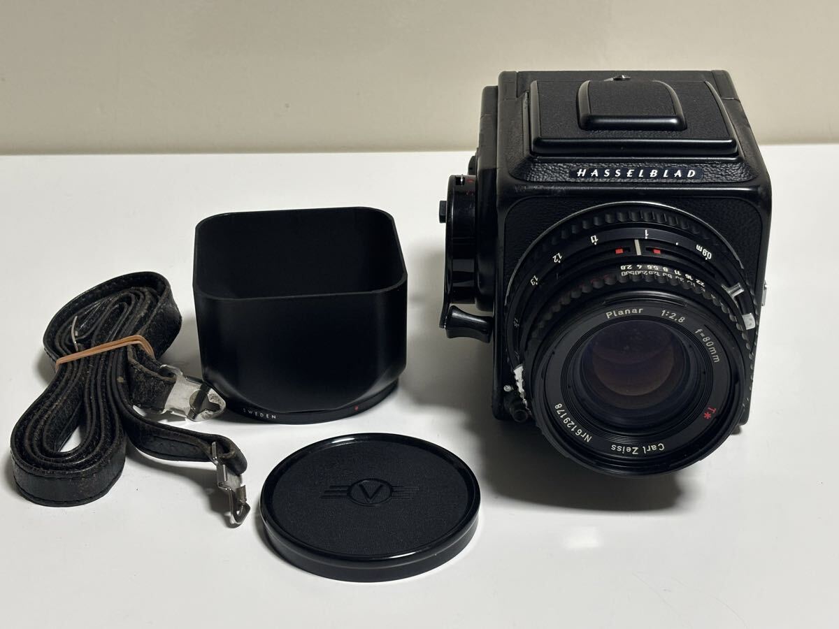 美品　HASSELBLAD ハッセルブラッド 500C/M Carl Zeiss Planar T＊ 80mm F2.8 中判フィルムカメラ 2623