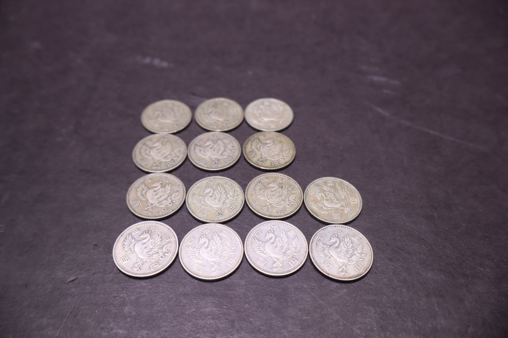 X716【送料無料】100円 銀貨 鳳凰 14枚 まとめて