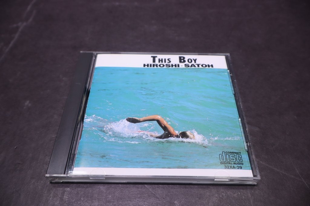 X719【ジャンク品】CD 佐藤博 THIS BOY 32XA-39