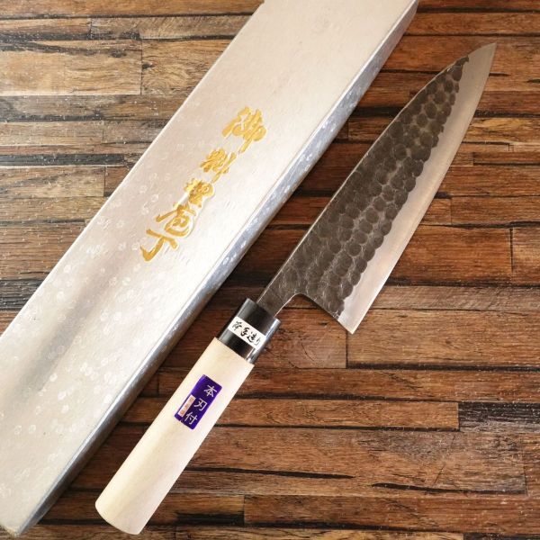 安来炭打 大出刃包丁 研ぎ済 黒打ち 本手造り 槌目紋 ほぼ未使用保管品 箱付き 215mm