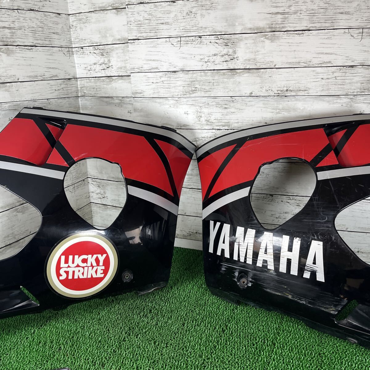 YAMAHA FZ400R サイドカウル B