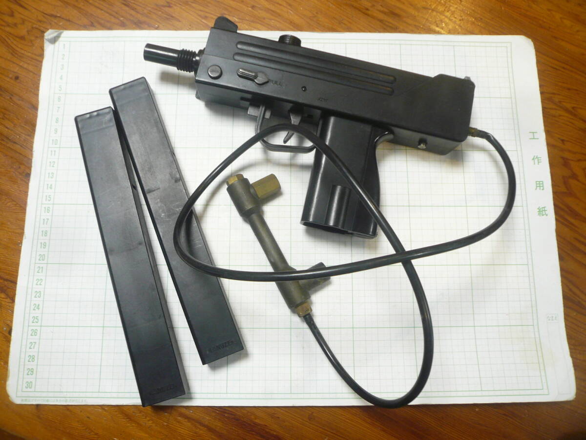 絶版動作未確認　MARUZENマルゼン 旧型イングラム　サブマシンガン　M11　マガジン2本付　送料600円～