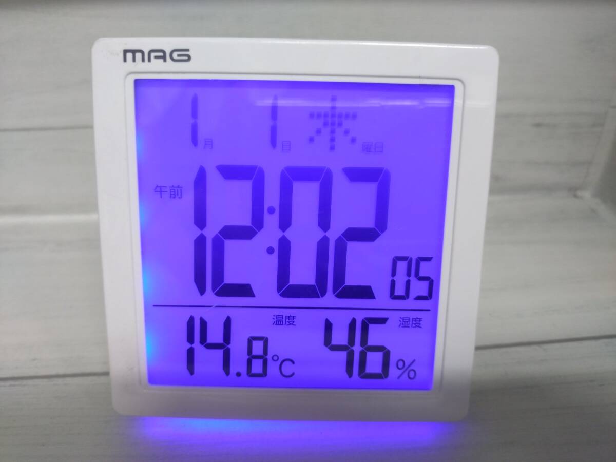 【09】 MAG(マグ) 目覚まし時計 置き時計 デジタル 温度計 湿度計 温湿度計 カレンダー 電子音 アラーム スヌーズ 