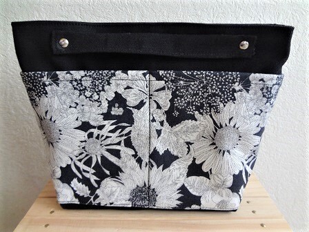 *ハンドメイド*帆布*リバティ*Swim Dunclare/ブラック*スイムダンクレア*バッグインバッグ*