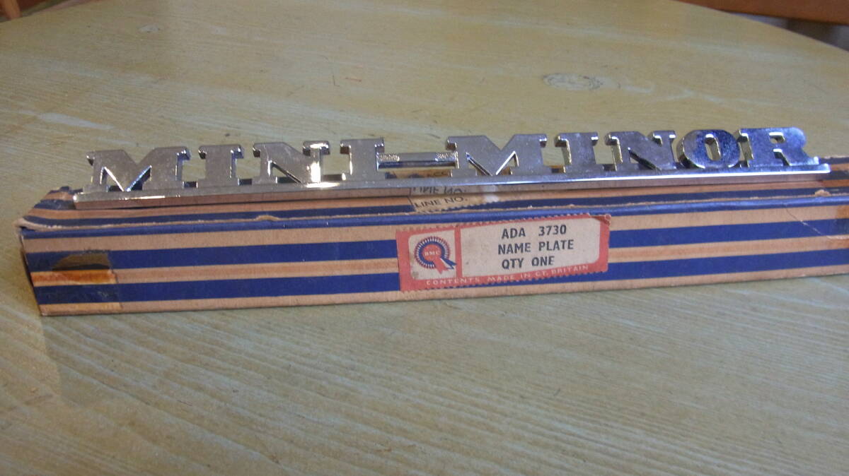 BMC　MORRIS MINI 　MINOR　REAR EMBLEM　モーリス　ミニマイナーリアエンブレム　純正
