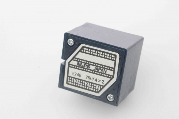 即納送料無料250K基板おまけ新品正規品 アルプス ALPS 2連 ボリューム クリックなし RK27 15A 溝軸 操作部25mm Aカーブ