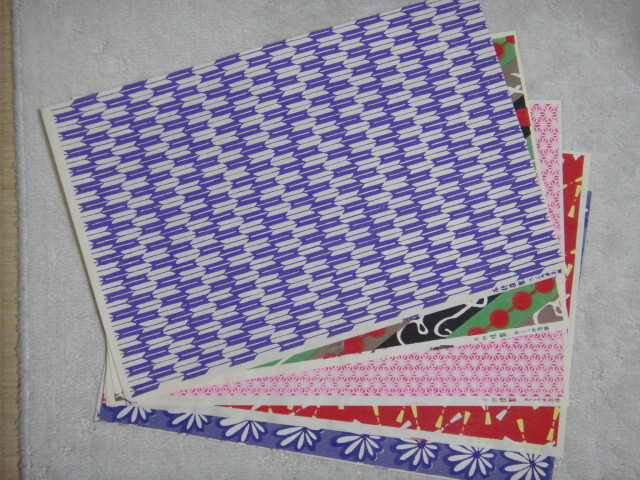 千代紙　京千代紙　京都さくら井屋　廃絶　手刷り木版　和紙　伝統　郷土玩具　五月の女王