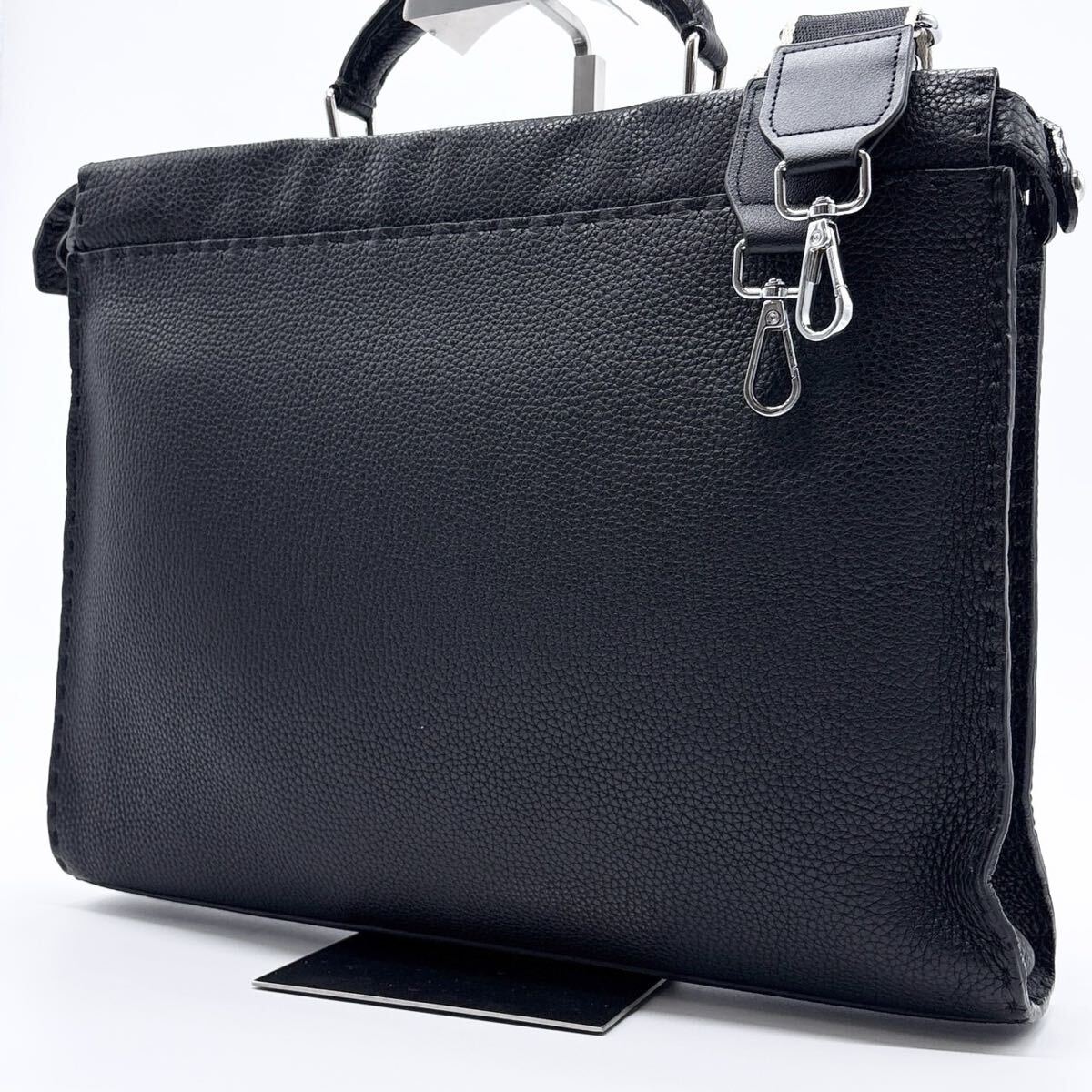 美品 FENDI フェンディ ビジネスバッグ ピーカブー セレリア ブリーフケース 2way レザー ショルダーバッグ A4 黒 ブラック メンズ