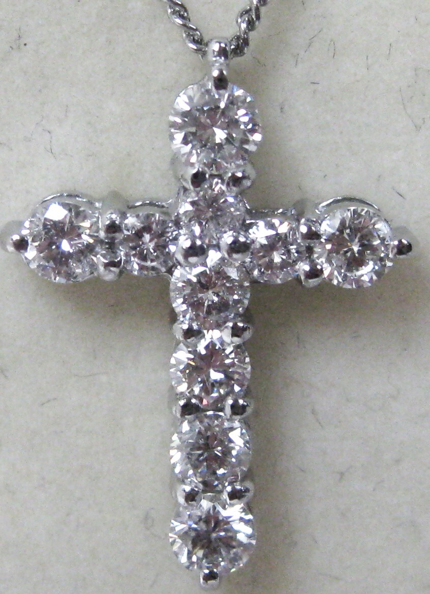 【東京 谷中 質屋おぢさん】極美品Pt900プラチナペンダント クロス非常に綺麗なダイヤ10ヶ 1.00ct