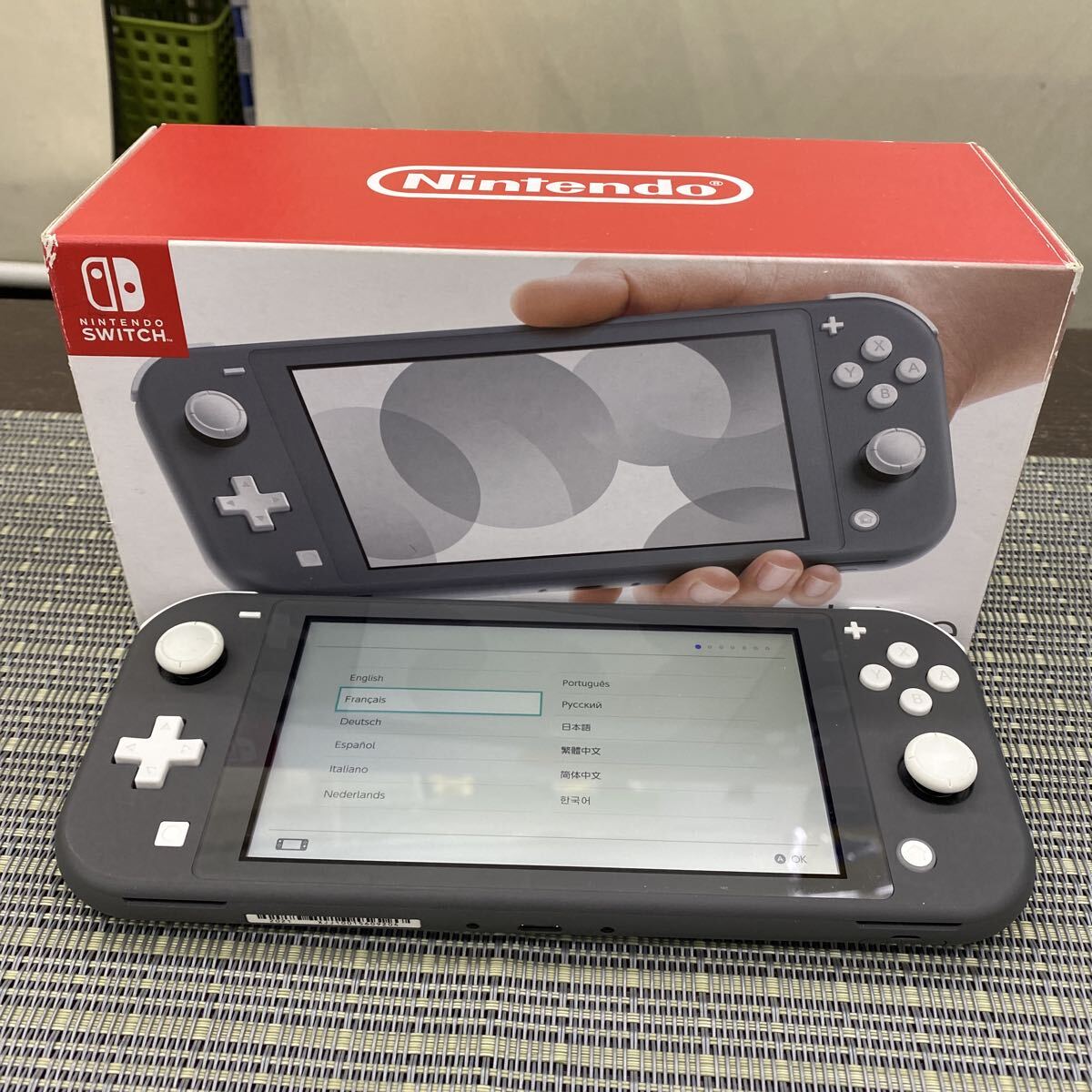 Nintendo Switch Lite グレー ニンテンドー スイッチライト 初期化済み HDH-001 箱付
