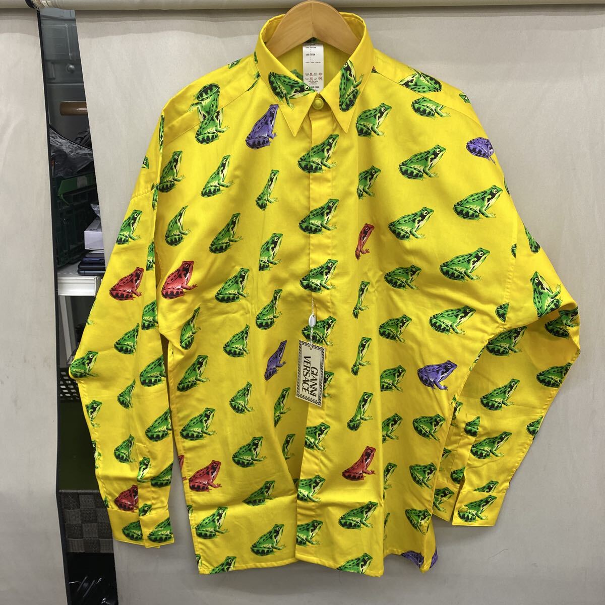 当時物 未使用品 ビンテージ ジャンニ ヴェルサーチ コットン 長袖シャツ 総柄 蛙柄 GIANNI VERSACE サイズ48
