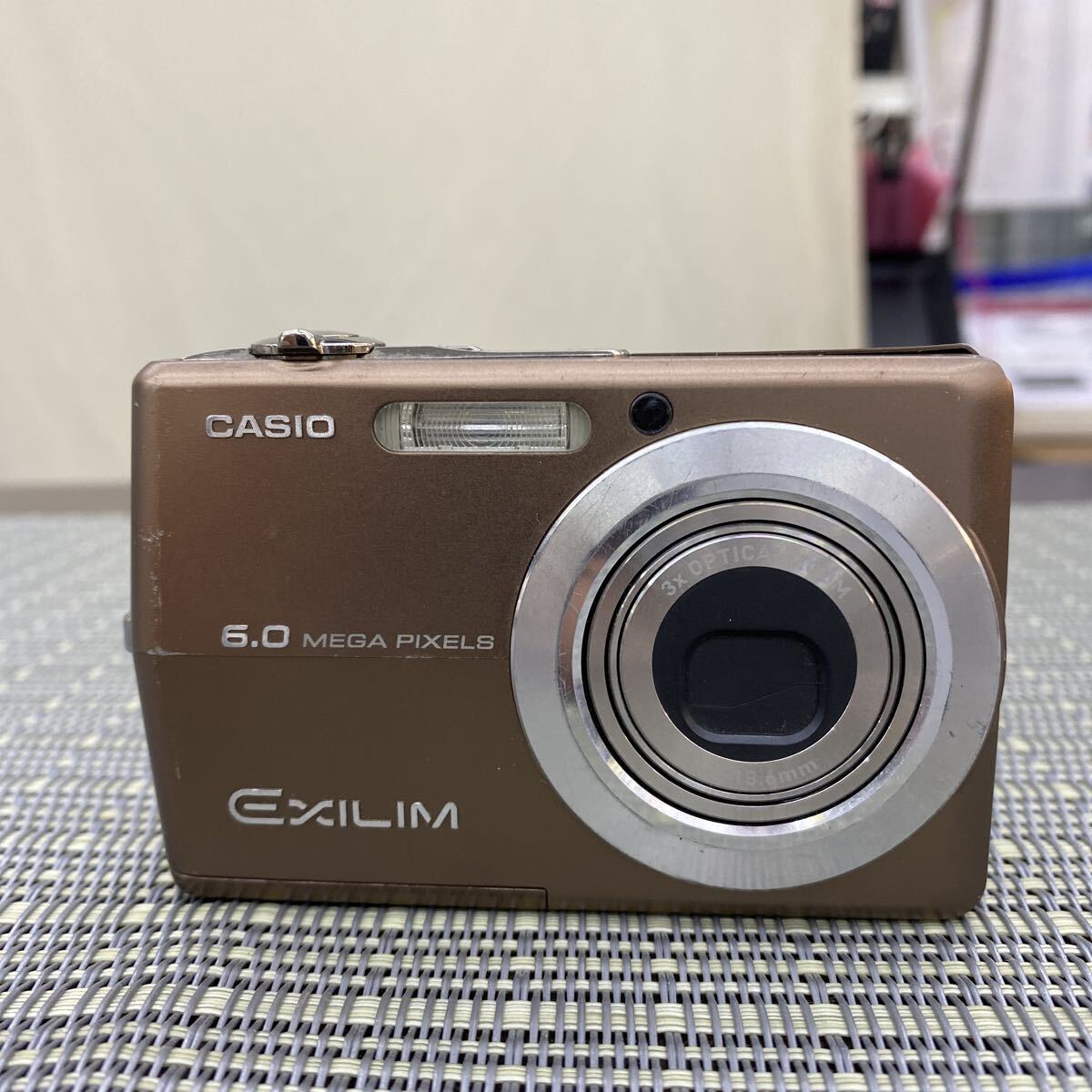 CASIO EXILIM EX-Z600 カシオ コンパクトデジタルカメラ エクシリム