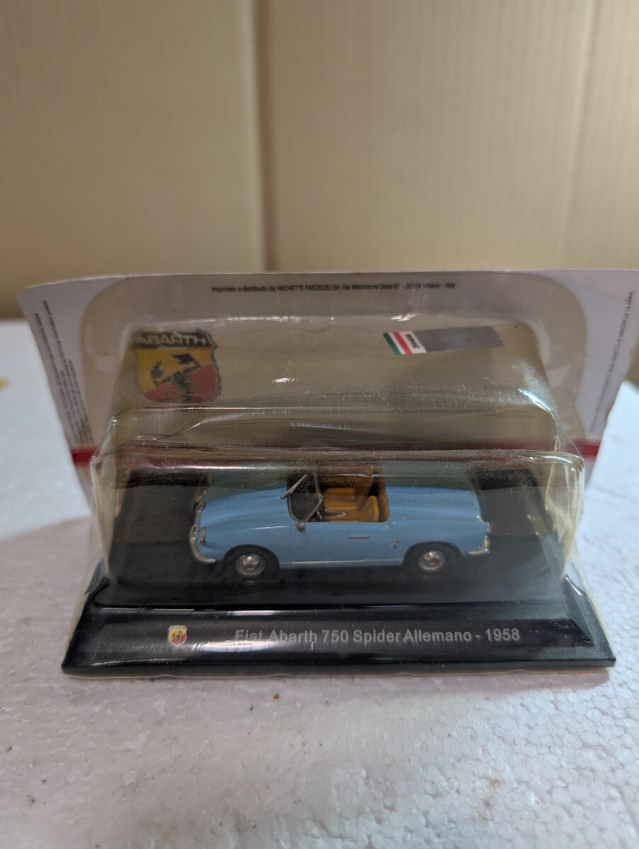 絶版ミニカー 1/43 フィアット・アバルト 750 スパイダー・アレマーノ　FIAT Abarth 750 Spider Allemano 1958 HACHETTE 