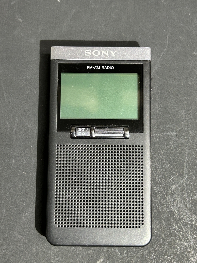 ● コレクター必見 SONY ソニー PLLシンセサイザーラジオ SRF-T355 FM/AM/ワイドFM対応 ラジオ Hs132