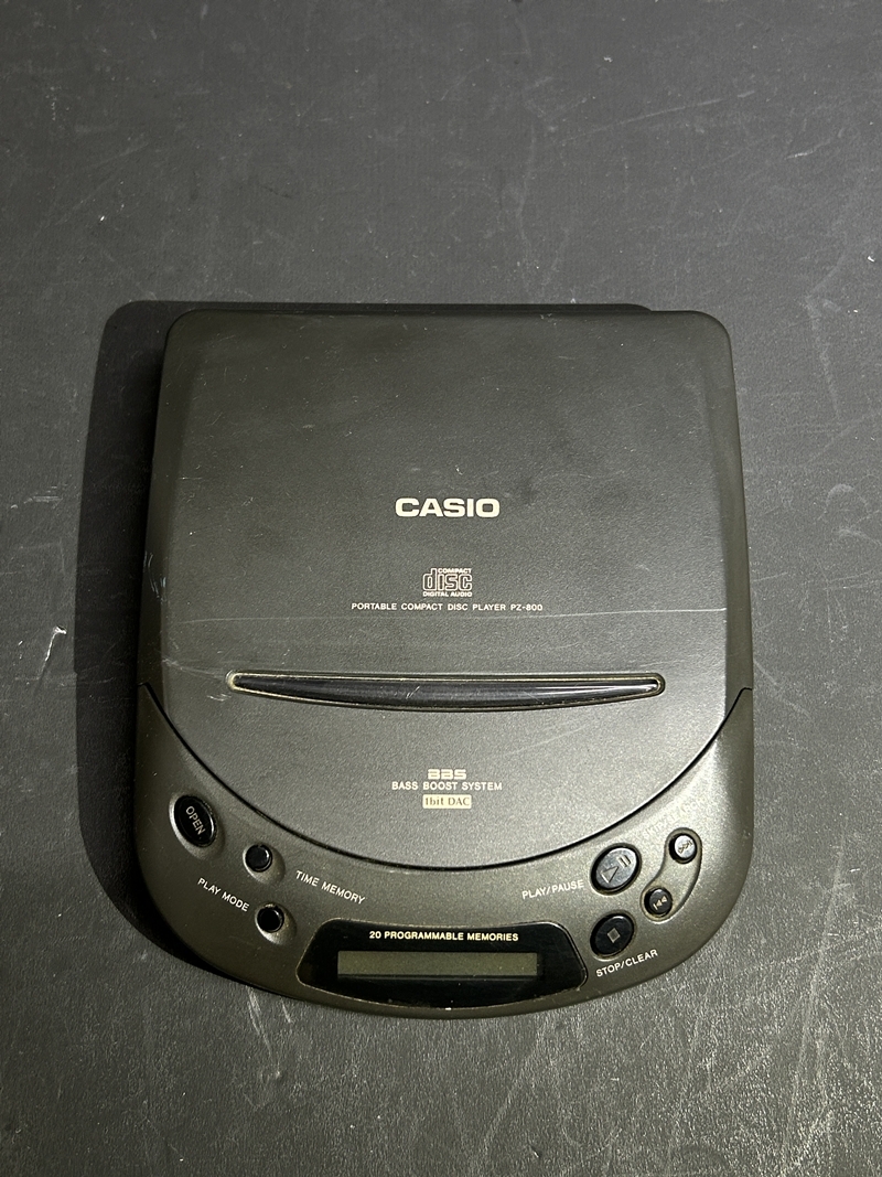 ● コレクター必見 CASIO カシオ ポータブルCDプレーヤー PZ-800 CDプレーヤー 黒 ブラック ジャンク品 コレクション Hs181