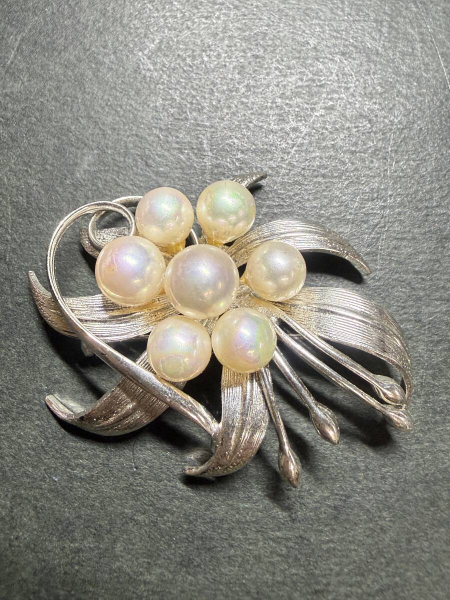 ★コレクター必見 ビンテージ パール ブローチ 銀色 シルバーカラー レディース アクセサリー 飾り コレクション Au763