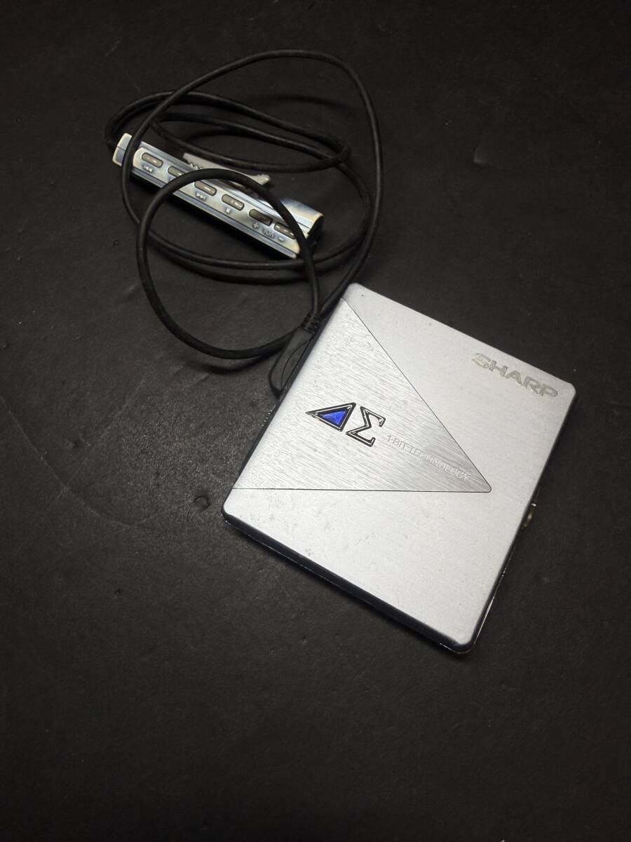 ★コレクター必見 SHARP MD-DS5-A シャープ ポータブルMDプレーヤー 動作未確認 ジャンク 部品取り コレクション 現状品 Sp15