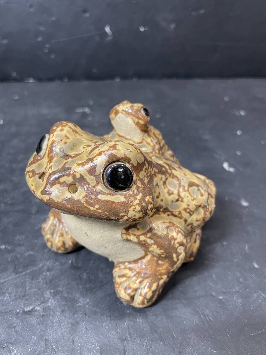 ★コレクター必見 信楽焼？ 陶器製 蛙 かえる 親子蛙 置物 インテリア オブジェ 陶芸 縁起物 飾り コレクション 現状品 Sp38