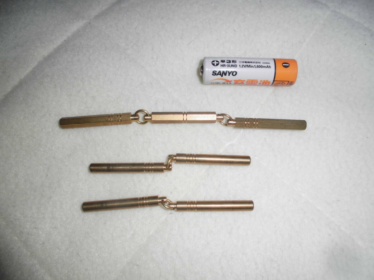 あせ044　　ミニチュア　ヌンチャク　　金属製　　ガチャ　昭和レトロ？