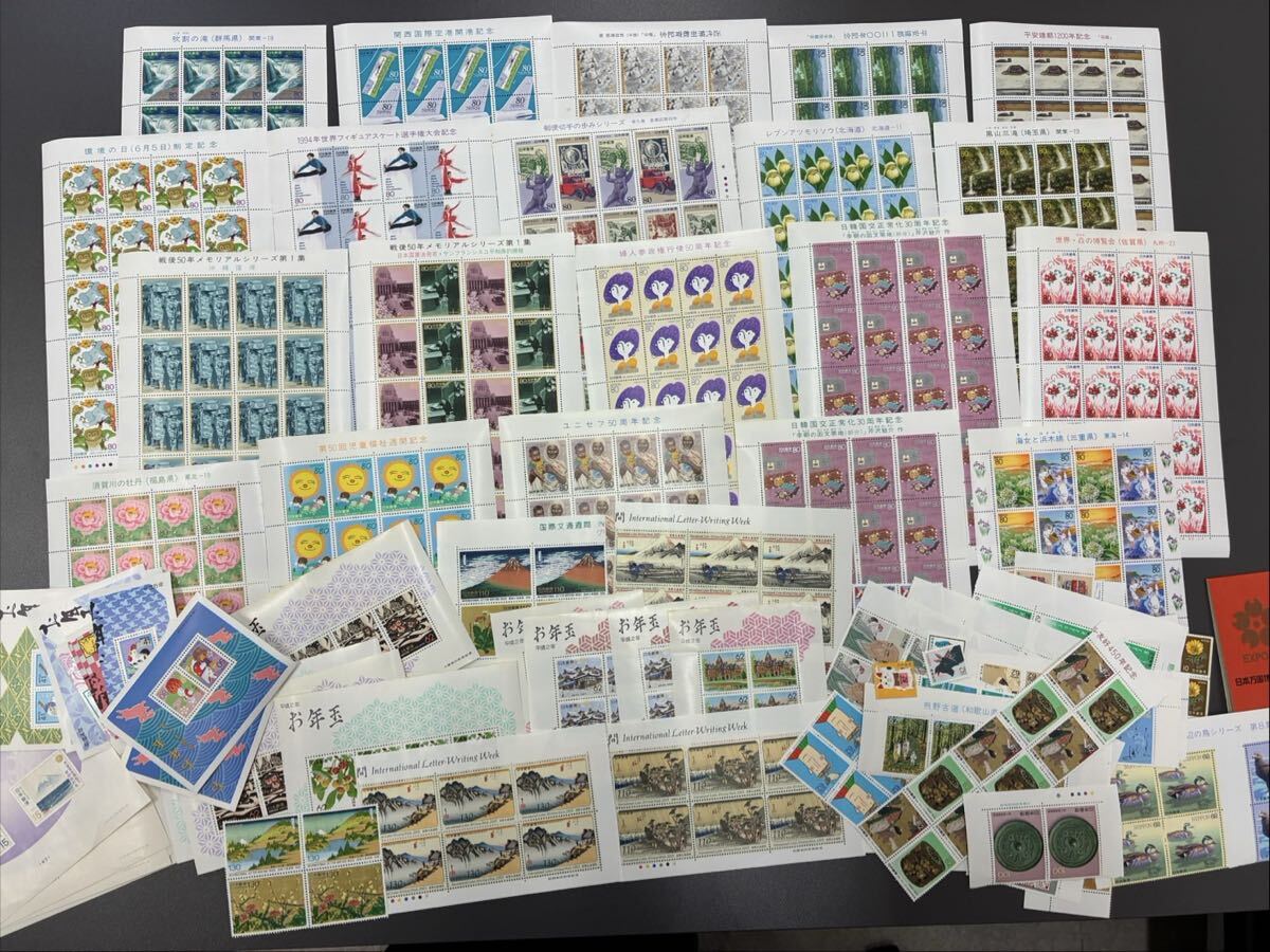 H狭【切手まとめ5】未使用 シート バラ 大量 額面50,518円 お年玉 国際文通週間 世界フィギュア コレクション 記念切手