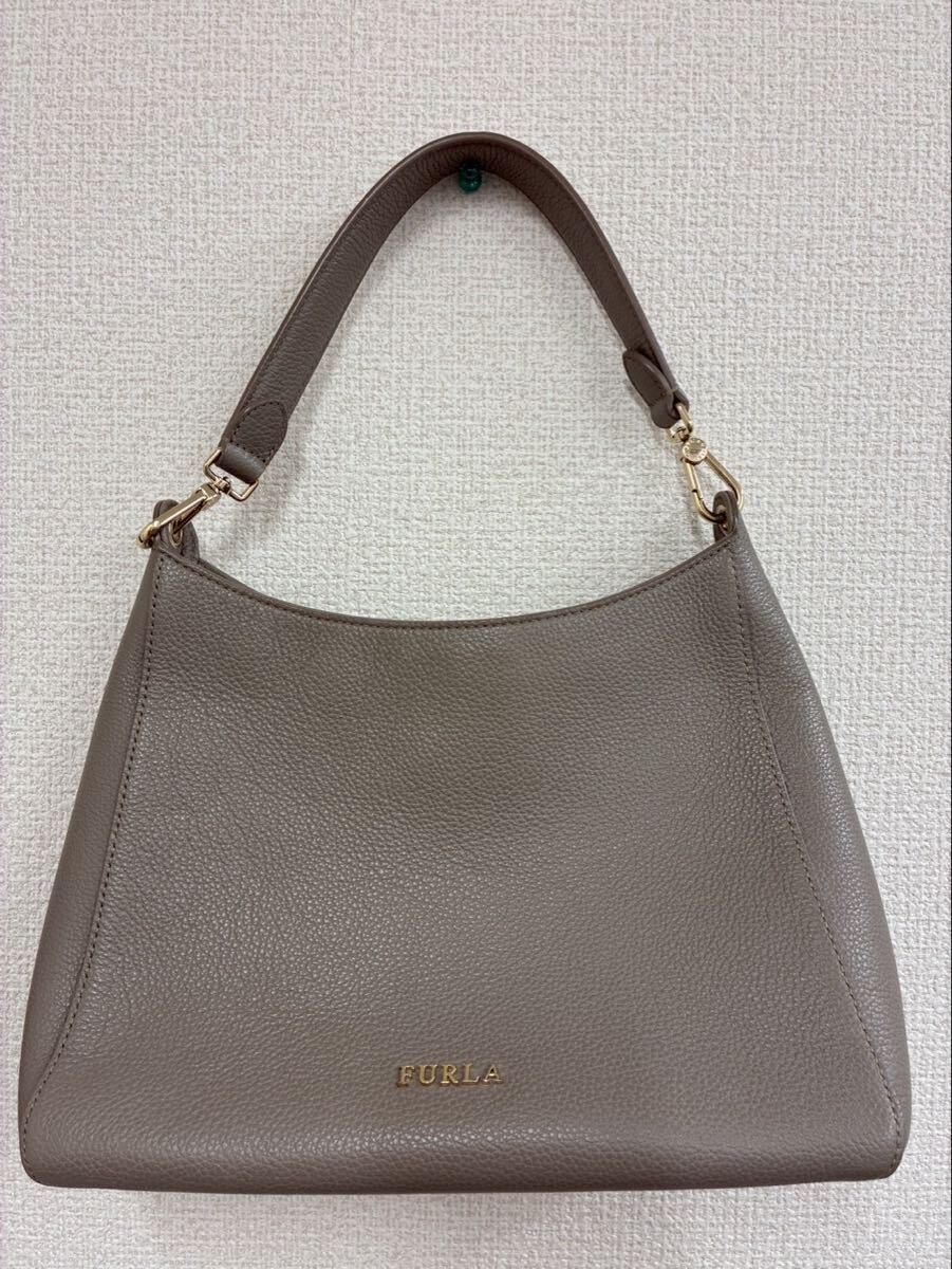 H【12E151】FURLA フルラ ショルダーバッグ ジゼル グレー ベージュ レザー ワンショルダーバッグ かばん フルラ レディース
