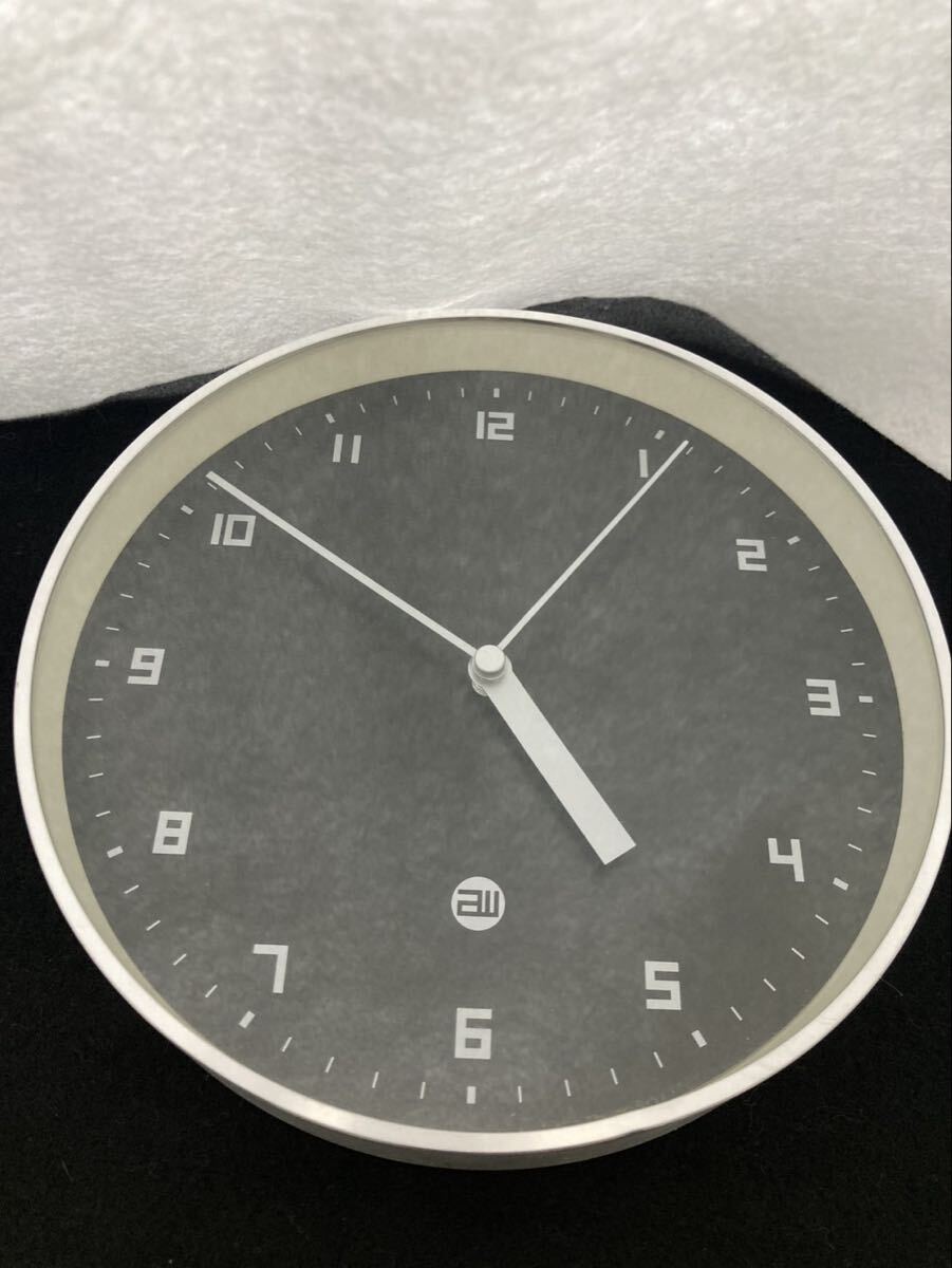 S【1E219】壁掛け時計 シルバー SKP QUARTZ 電池式 直径約20㎝ シンプル 時計 ウォッチ 掛け時計 クォーツ