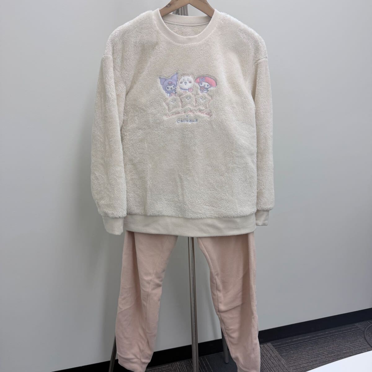 【ユニクロ】美品 ちいかわ サンリオキャラクターズコラボパジャマ 上下セット マイメロディ クロミ Sサイズ ※最終価格 ※最終出品