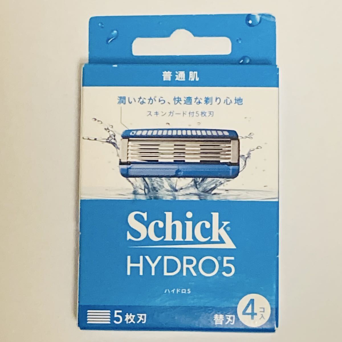 【新品】Schick ハイドロ5 ベーシック 替刃 (4コ入)■ネコポス匿名配送対応：送料180円～ HYDRO5 5枚刃 カミソリ※２個迄購入可