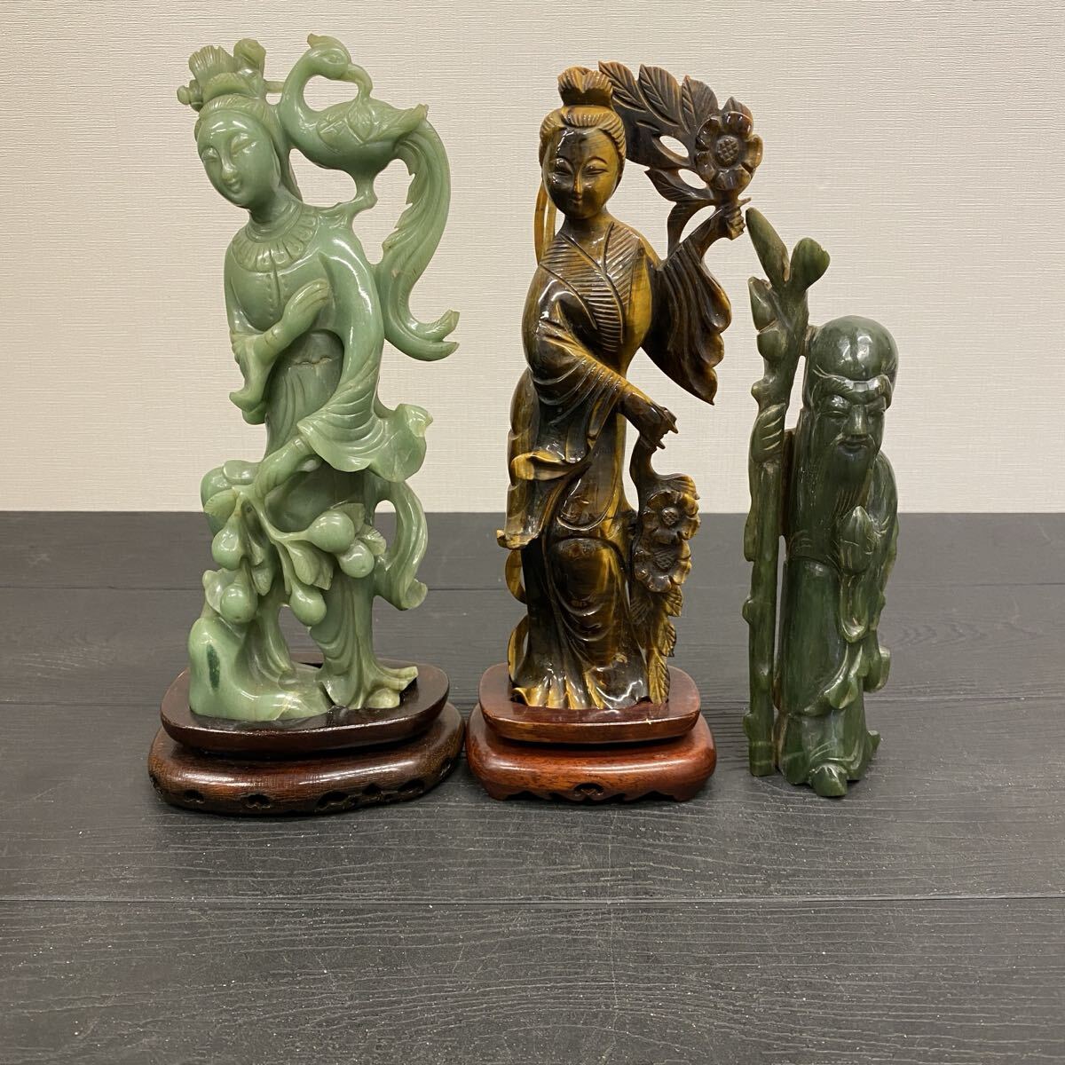 【Q-1217】 置物 まとめ 翡翠 タイガーアイ その他 総重量約2.4Kg