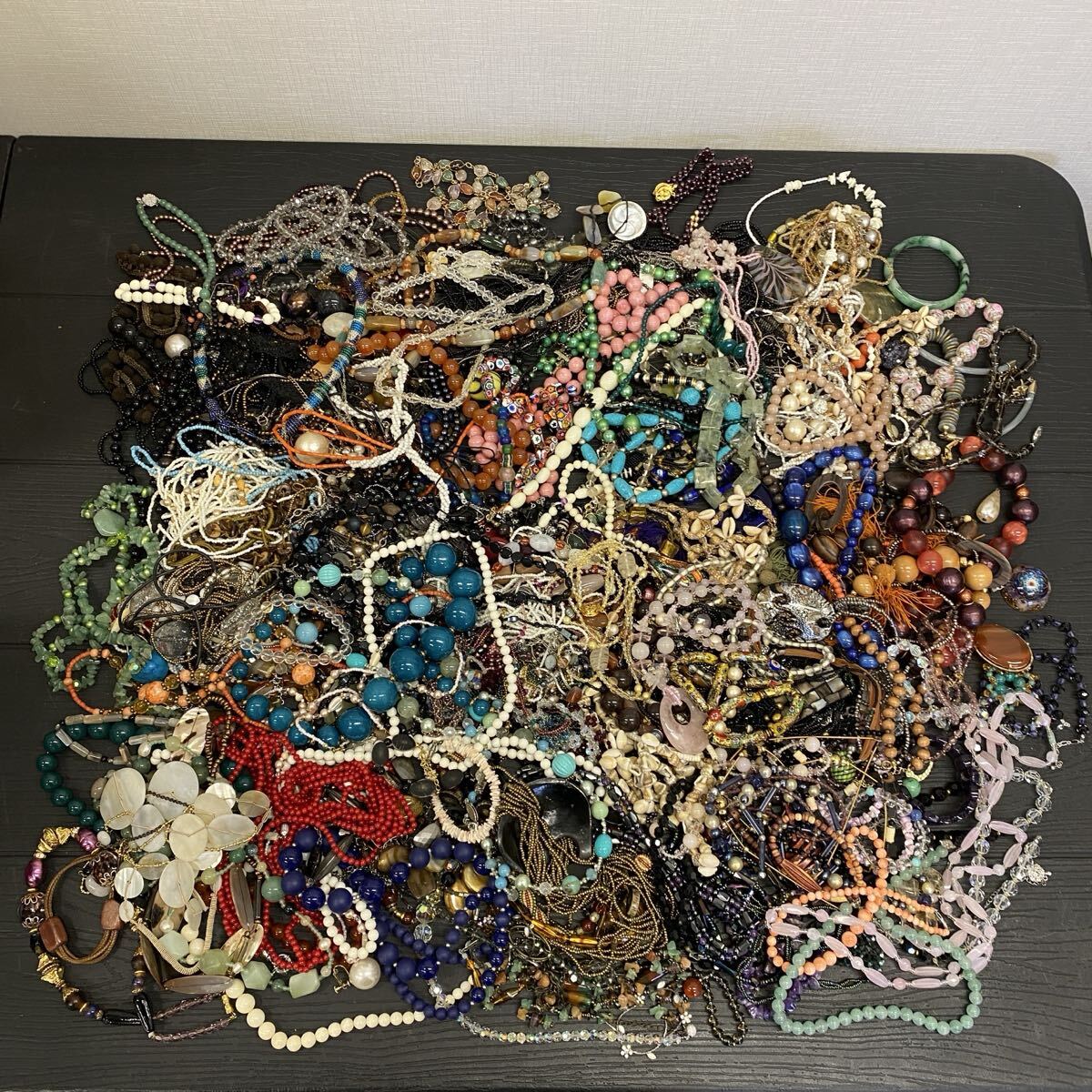 【S3/3KON6】 アクセサリー イミテーション まとめ 総重量約6.4kg ネックレス ブレスレット イヤリング など 色石 カラーストーン