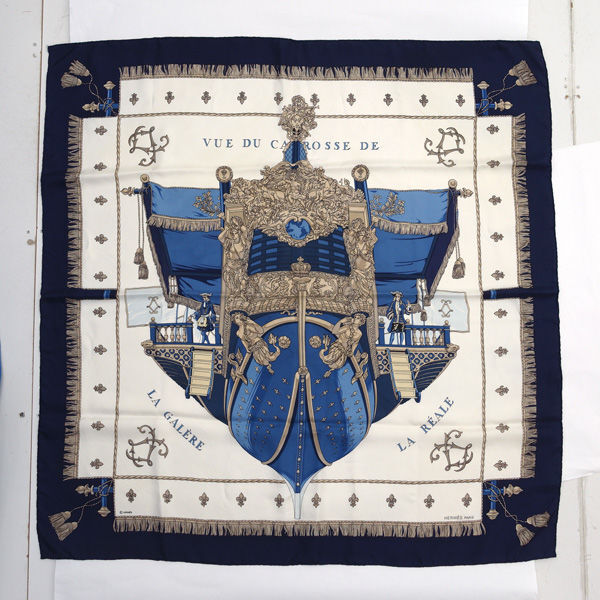★ エルメス スカーフ カレ90 VUE DU CAROSSE DE クイーンの戴冠式 (0220551490)
