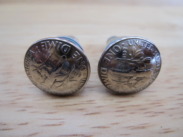 コンチョ付きナンバー取り付けボルト２個セット　ワンダイム　ハーレー、スポーツスター、レブルなどに